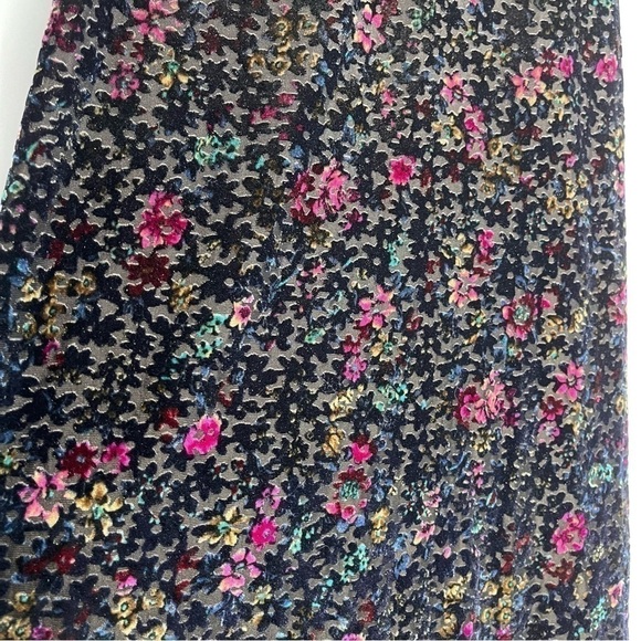New Aqua Capsule x Maddie & Tae Black Floral Velvet Party Slip Dress US M - Picture 5 of 8